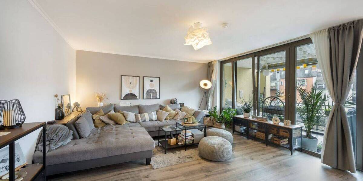 Etagenwohnung Düsseldorf Gerresheim - 2 Zimmer, 71 m&sup2;, 280.000&euro; | Angebot:26840911