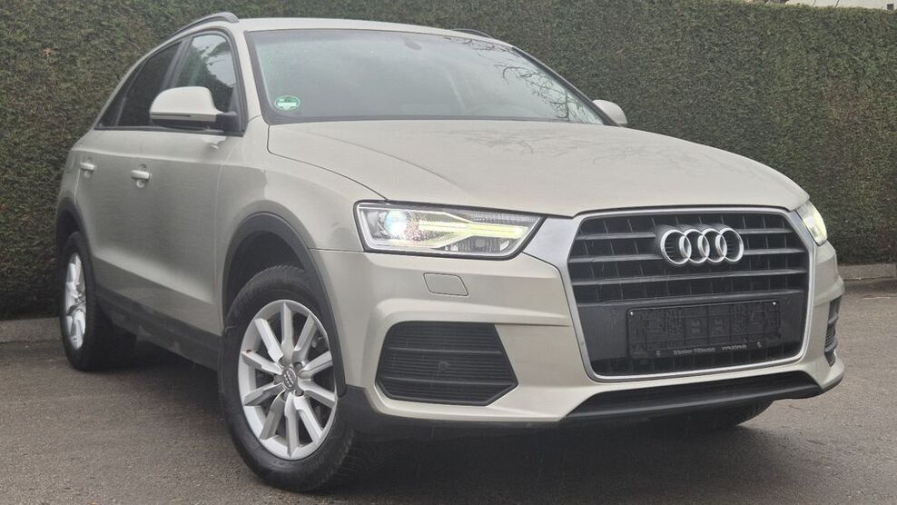 Audi Q3 131.000 km 15.900 € Essen 45356