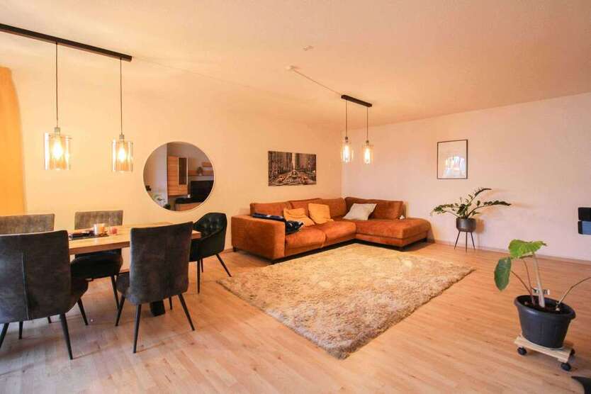 Wohnung zum Kaufen in Düsseldorf 290.000 € 71.43 m²