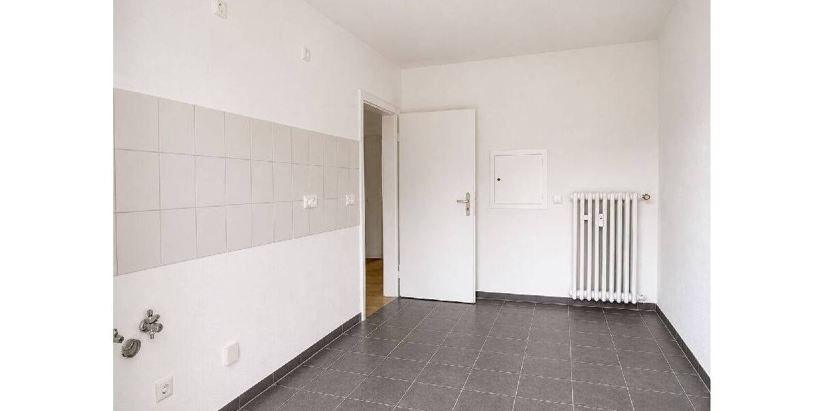 Etagenwohnung Krefeld Cracau - 3 Zimmer, 88 m&sup2;, 600&euro; | Angebot:26885797
