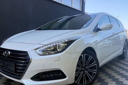 Hyundai i40 124.300 km 13.800 € Duisburg 47259