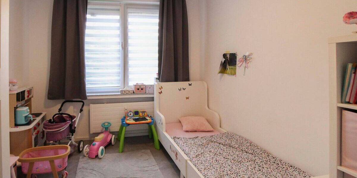Etagenwohnung Düsseldorf Eller - 4 Zimmer, 90 m&sup2;, 395.000&euro; | Angebot:26852427