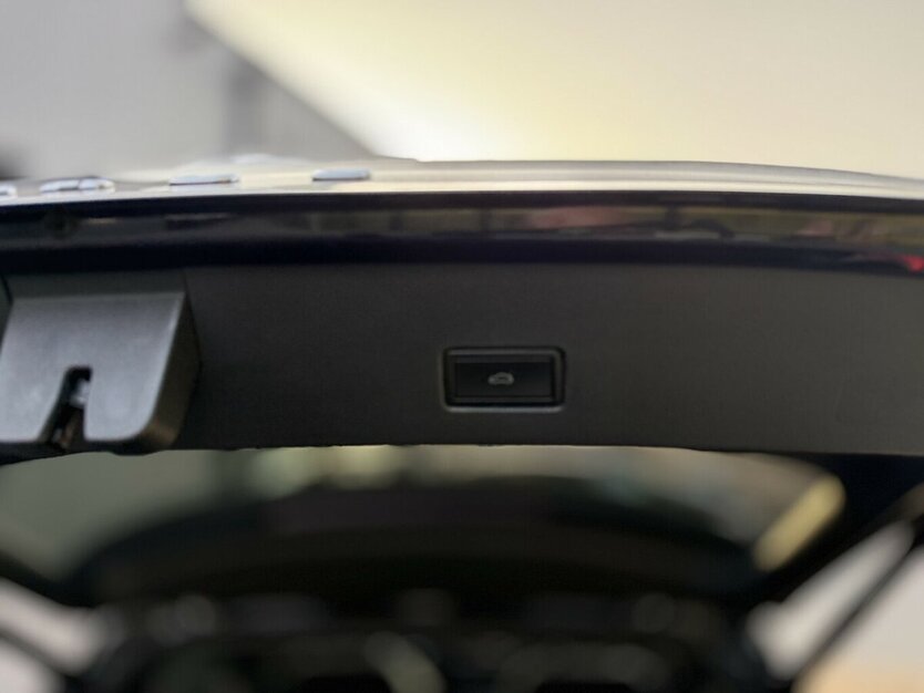 VW T-Roc R-Line 4Motion / CAM / PANO / Standheizung 95.788 km 24.990 € Mönchengladbach 41066