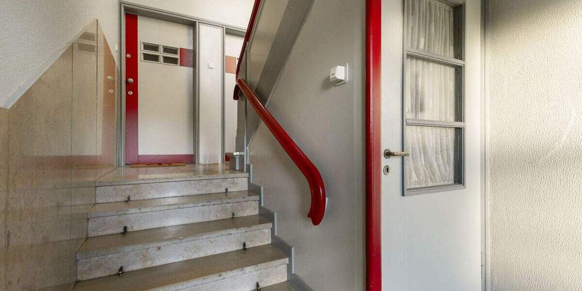 Wohnen mit Komfort: 2,5-Zimmer-Etagenwohnung mit Balkon, Garage und modernem Ambiente 2 zimmer