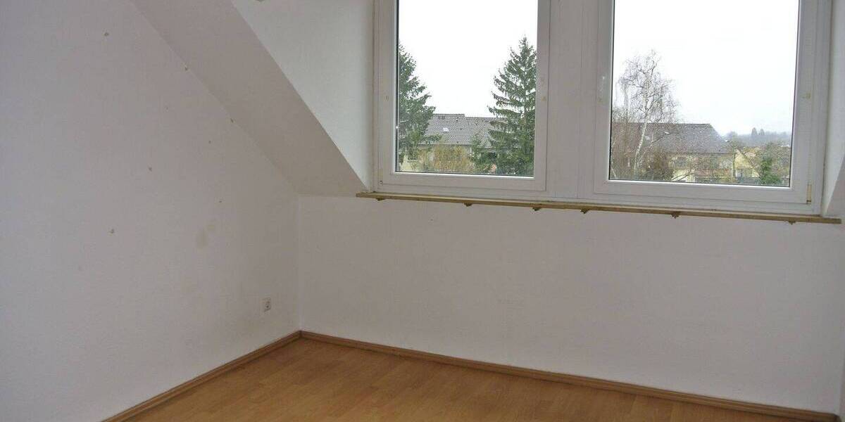 Etagenwohnung Mülheim an der Ruhr Mitte-Ost - 3 Zimmer, 98 m&sup2;, 650&euro; | Angebot:26392075