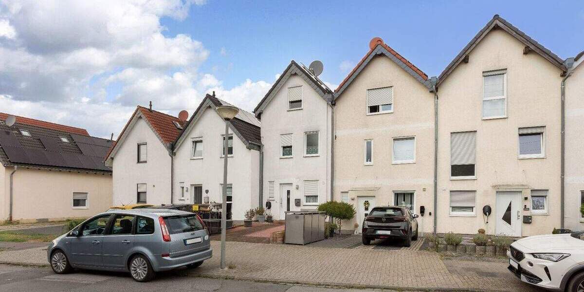 Energetisch gut modernisiertes Reihenmittelhaus mit Garten, Stellplatz, Wallbox und Photovoltaik 5 zimmer