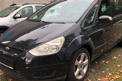 Ford S-Max 159.000 km 3.199 € Bottrop 46238
