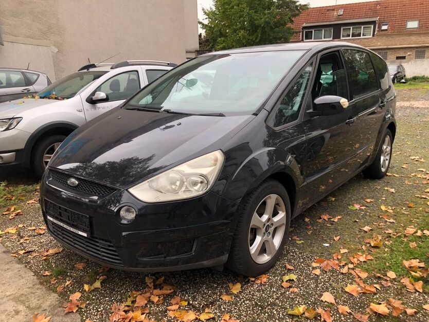 Ford S-Max 159.000 km 3.199 € Bottrop 46238