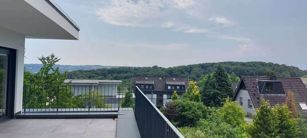 Wohnung zum Mieten in Wuppertal 1.637,10 € 90.95 m²