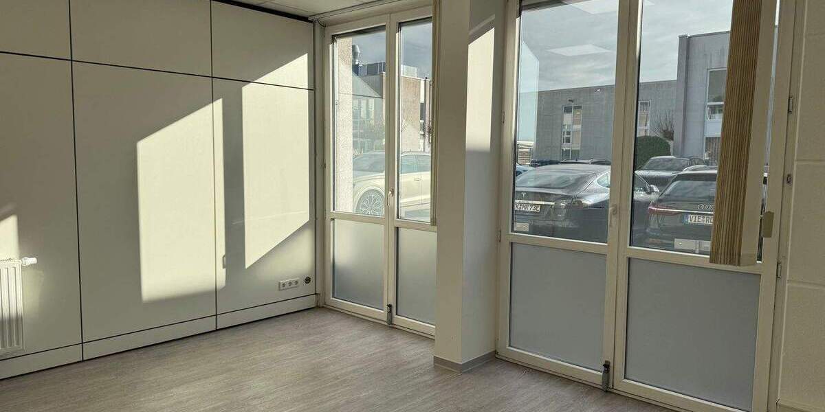 Gewerbeobjekt Willich Münchheide - 7 Zimmer, 246 m&sup2;, 2.460&euro; | Angebot:24789280