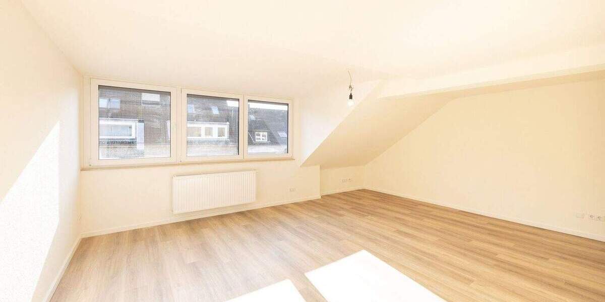 Etagenwohnung Düsseldorf Flingern Nord - 2 Zimmer, 82 m&sup2;, 1.360&euro; | Angebot:25318712