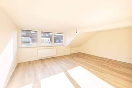 Wohnung Düsseldorf Flingern Nord - 2 Zimmer, 82 m&sup2;, 1.360&euro; | Angebot:25318712