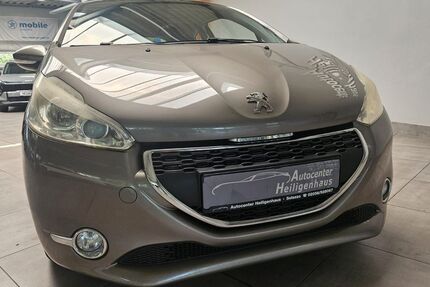 Peugeot 208 234.785 km 2.980 &euro; Heiligenhaus 42579