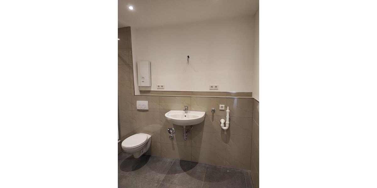 Etagenwohnung Krefeld Cracau - 3 Zimmer, 126 m&sup2;, 1.008&euro; | Angebot:25381668