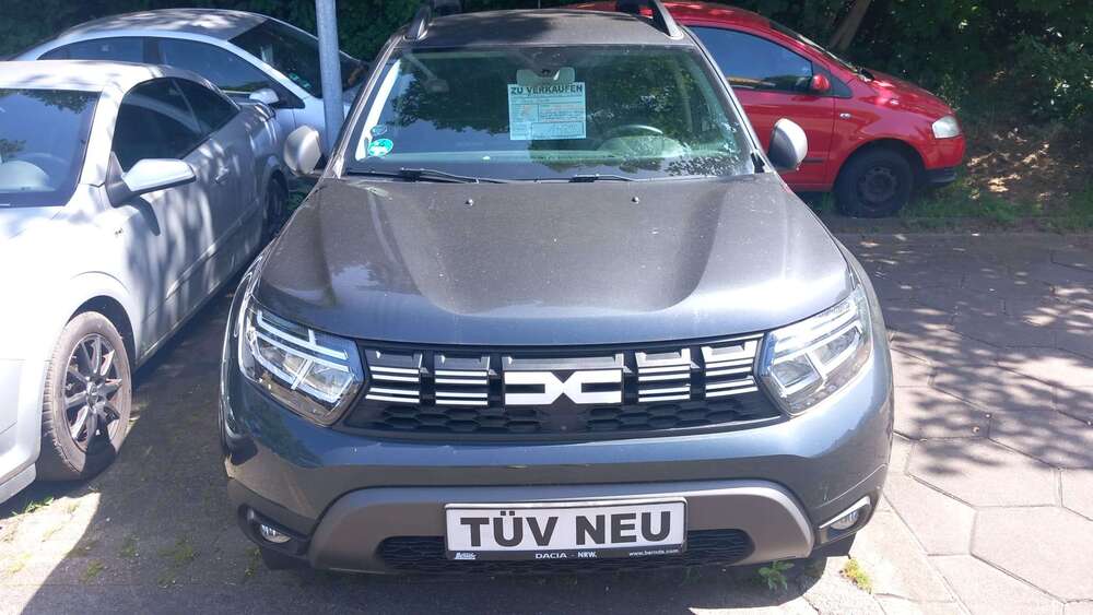 Dacia Duster 62.000 km 15.900 &euro; Duisburg 47169