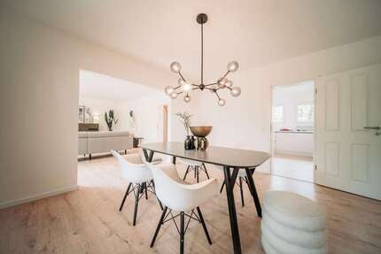 Wohnung zum Kaufen in Neuss 299.000 € 94 m²