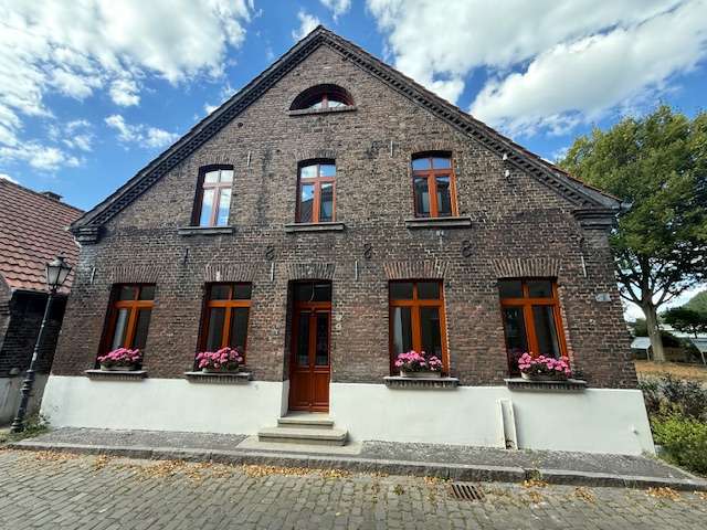Einfamilienhaus Hünxe-Krudenburg Krudenburg - 5 Zimmer, 140 m&sup2;, 1.682&euro; | Angebot:24217450
