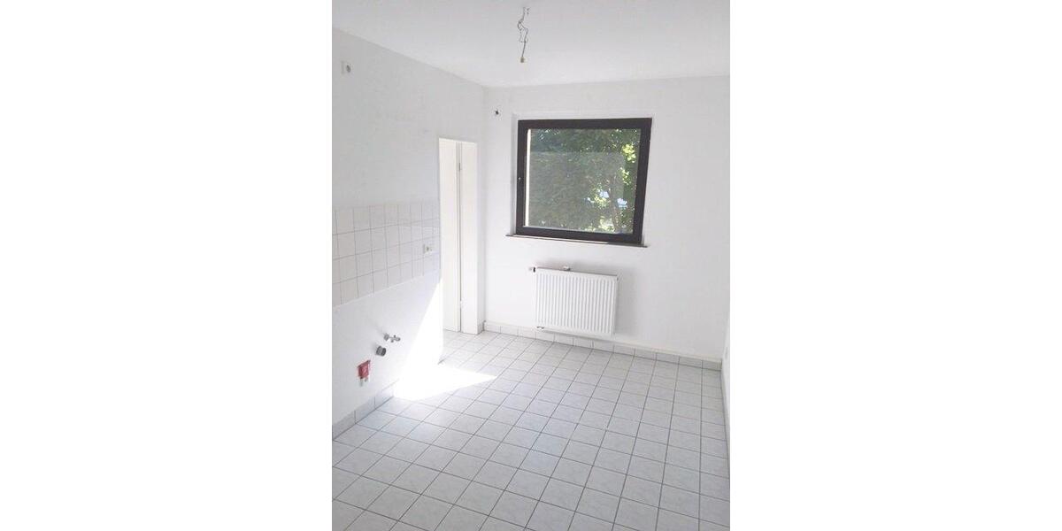 Etagenwohnung Krefeld - 4 Zimmer, 83 m&sup2;, 747&euro; | Angebot:26382820