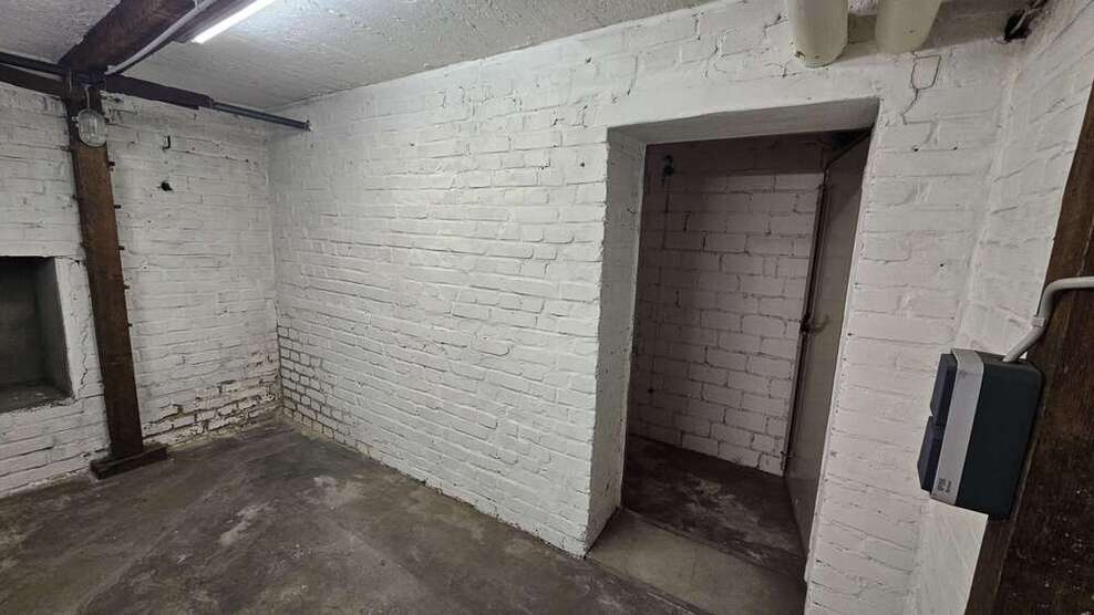 Halle in Duisburg 110 € 22 m²