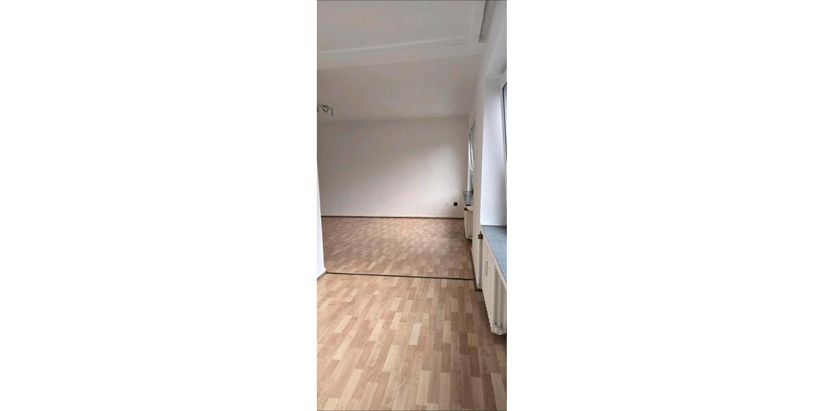 Etagenwohnung Duisburg Mittelmeiderich - 2 Zimmer, 60 m&sup2;, 690&euro; | Angebot:25395125