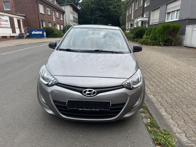 Hyundai i20 67.000 km 5.599 € Gelsenkirchen 45879
