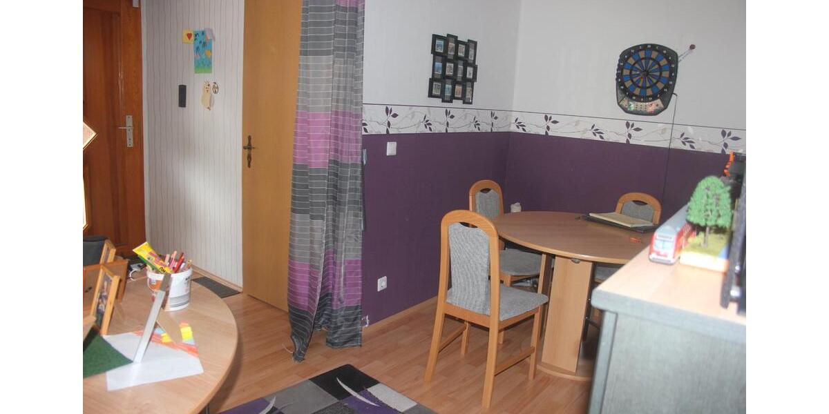 Erdgeschoßwohnung Gelsenkirchen Erle - 5 Zimmer, 180 m&sup2;, 209.000&euro; | Angebot:27002739