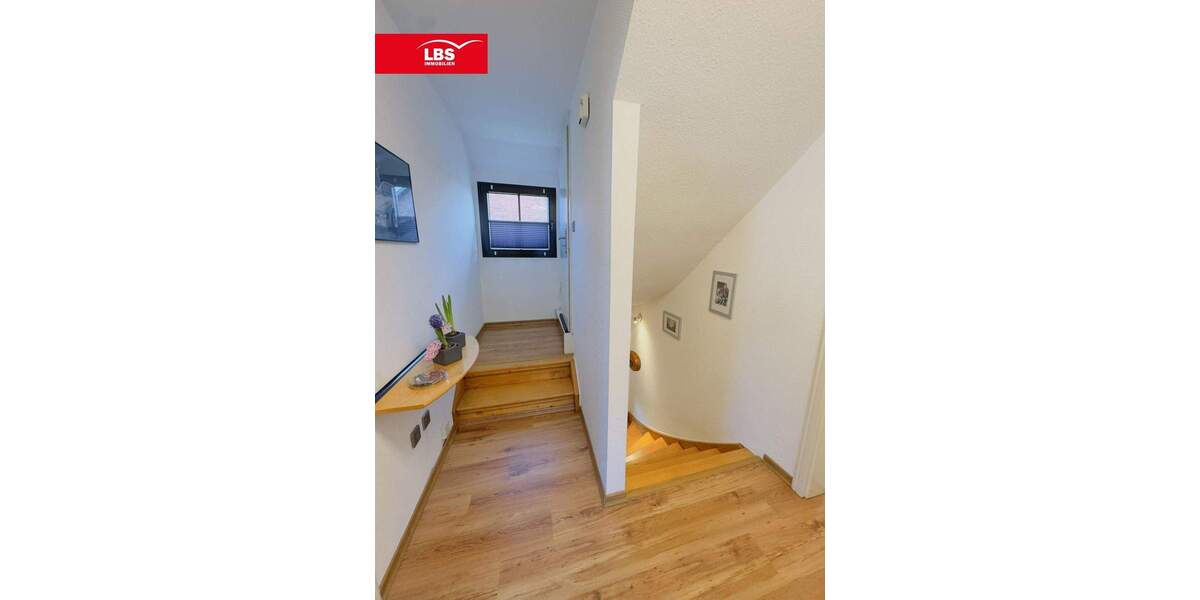 Einfamilienhaus Oberhausen Sterkrade-Nord - 3 Zimmer, 130 m&sup2;, 579.000&euro; | Angebot:25690152