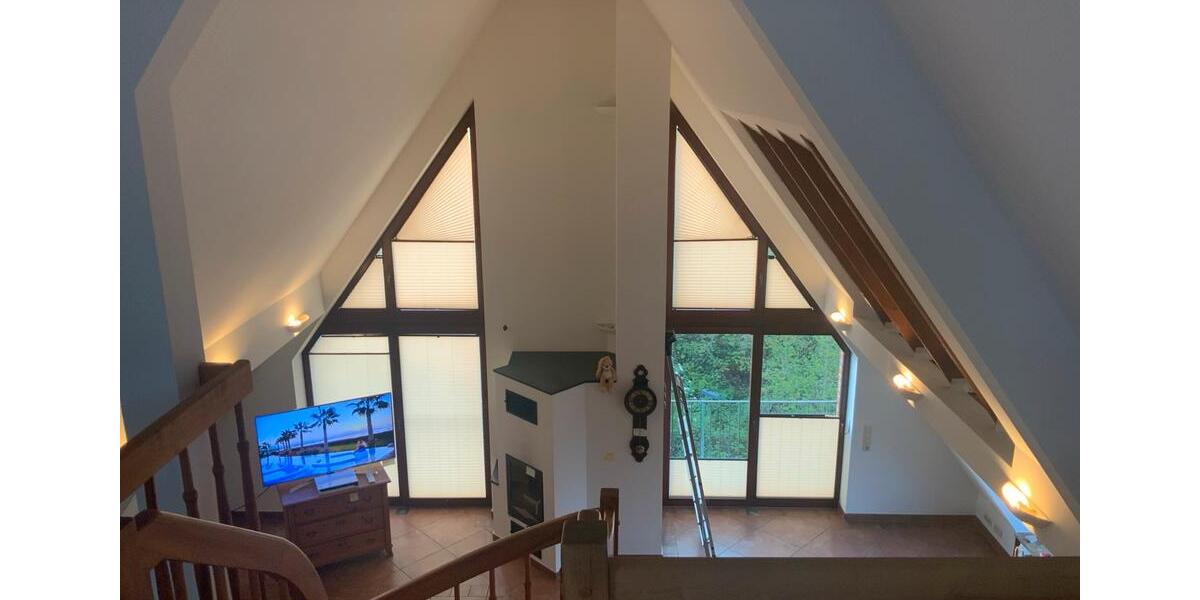 Dachgeschoßwohnung Neuss Gnadental - 5 Zimmer, 177 m&sup2;, 2.250&euro; | Angebot:26384336