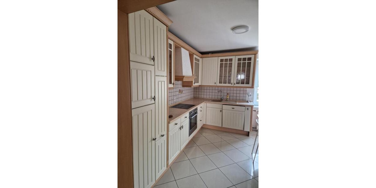 Etagenwohnung Duisburg Laar - 5 Zimmer, 110 m&sup2;, 1.300&euro; | Angebot:25408466