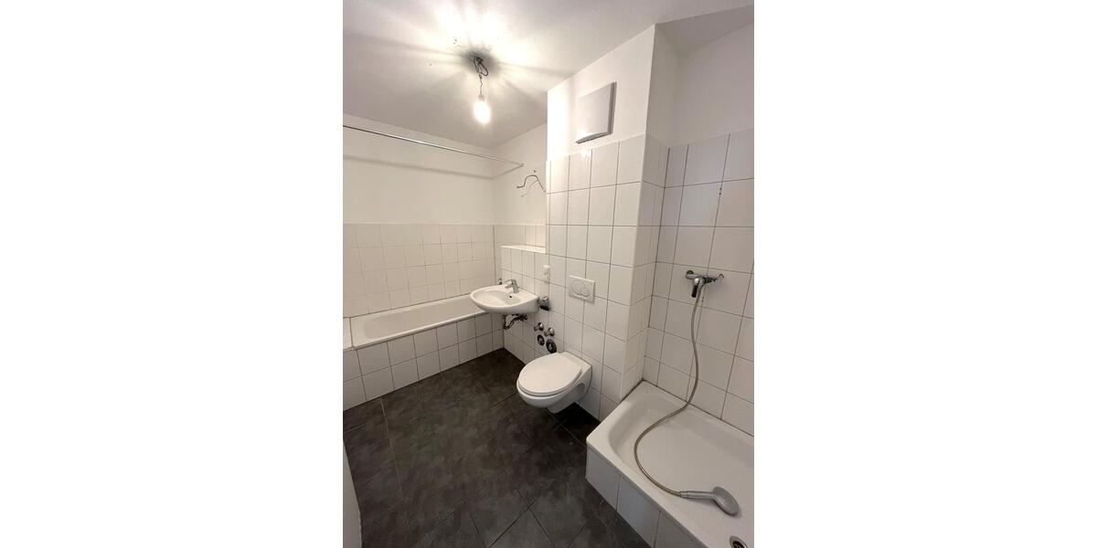 Etagenwohnung Duisburg Beeck - 4.5 Zimmer, 91 m&sup2;, 805&euro; | Angebot:26227988