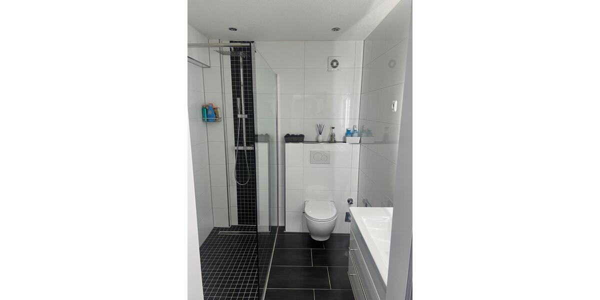 Etagenwohnung Duisburg Hochheide - 4.5 Zimmer, 101 m&sup2;, 305.000&euro; | Angebot:26926998