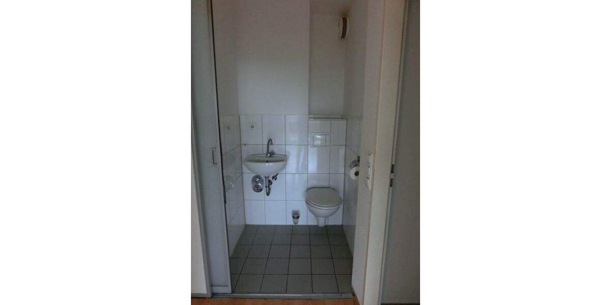 Etagenwohnung Duisburg Hochheide - 3 Zimmer, 84 m&sup2;, 699&euro; | Angebot:23943552