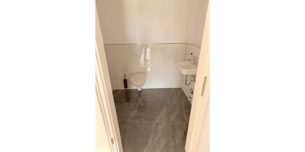 Etagenwohnung Kaarst Vorst - 3 Zimmer, 138 m&sup2;, 2.070&euro; | Angebot:26881288