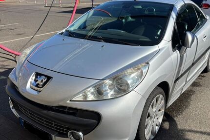Peugeot 207 136.000 km 1.900 &euro; Xanten 46509