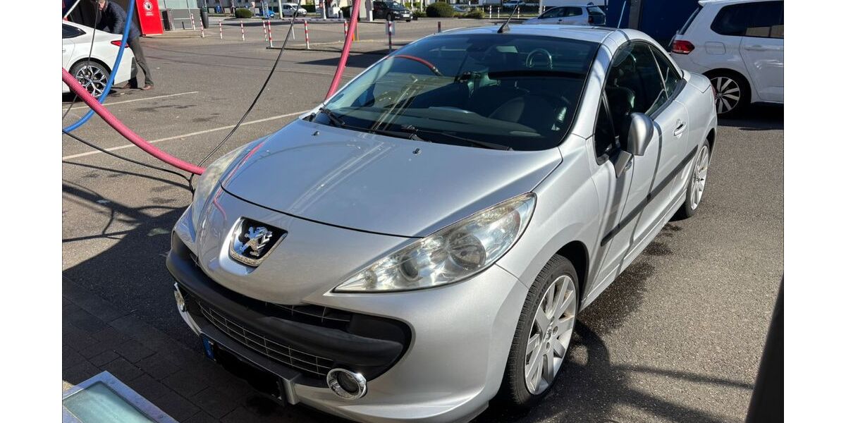 Peugeot 207 136.000 km 1.900 &euro; Xanten 46509