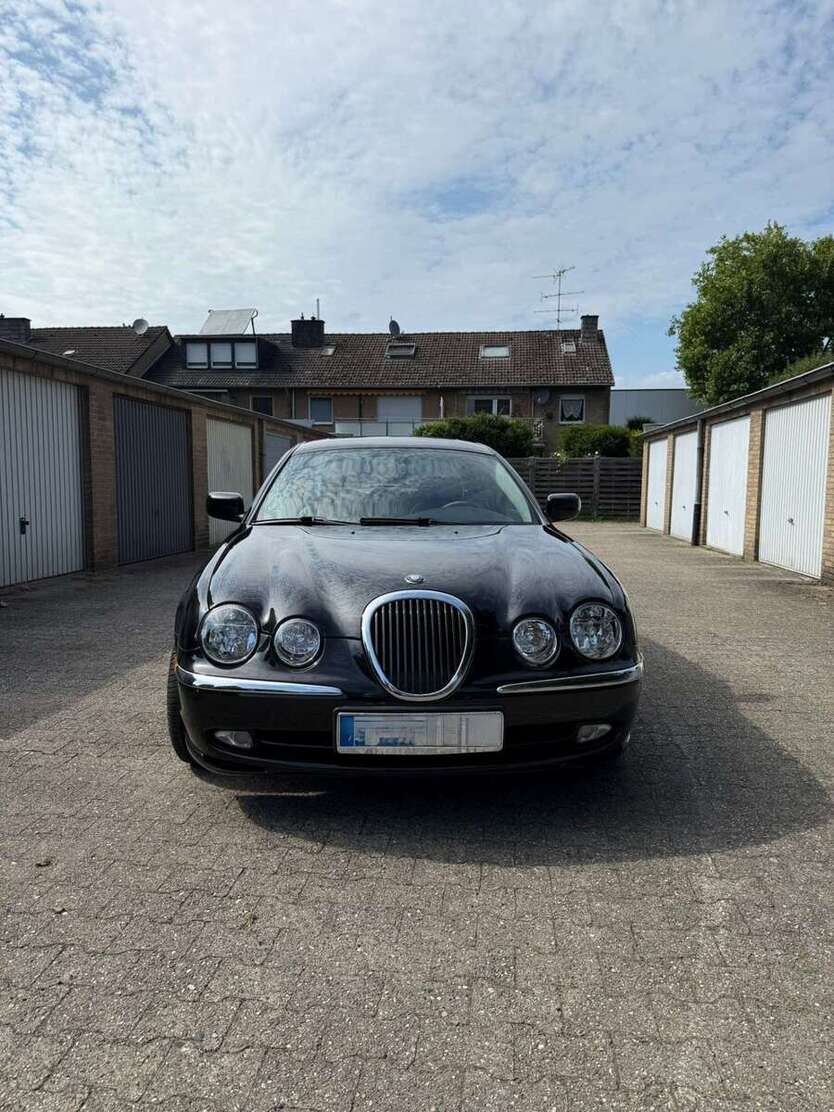 Jaguar S-Type 25.350 km 15.500 € Krefeld 47805