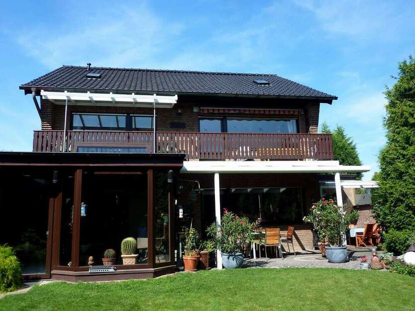 Haus zum Kaufen in Meerbusch 880.000 € 190 m²