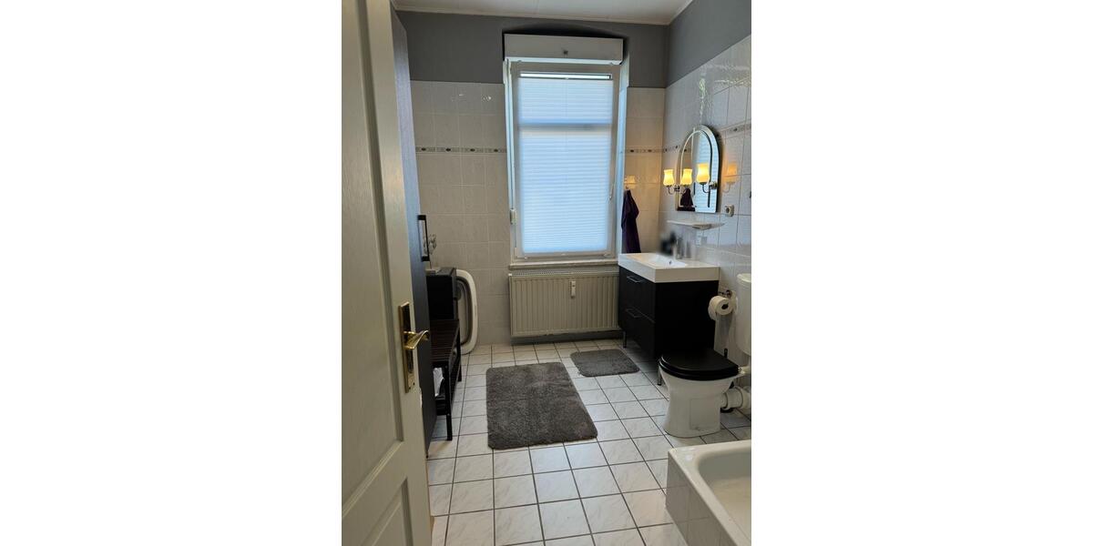 Etagenwohnung Oberhausen Schmachtendorf - 3 Zimmer, 72 m&sup2;, 720&euro; | Angebot:25612847