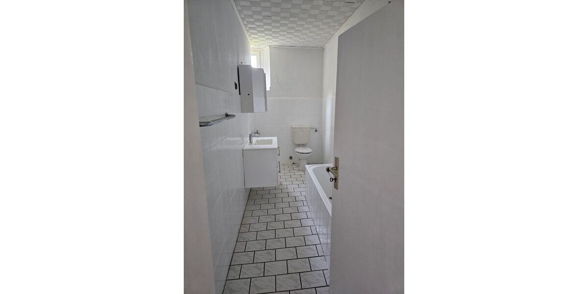 3-Zimmerwohnung Essen-Kray, 74 qm - ruhige Sackgasse - neue EBK - modernisiert - 3- Essen Stadtbezirk VII | Angebot:25423421