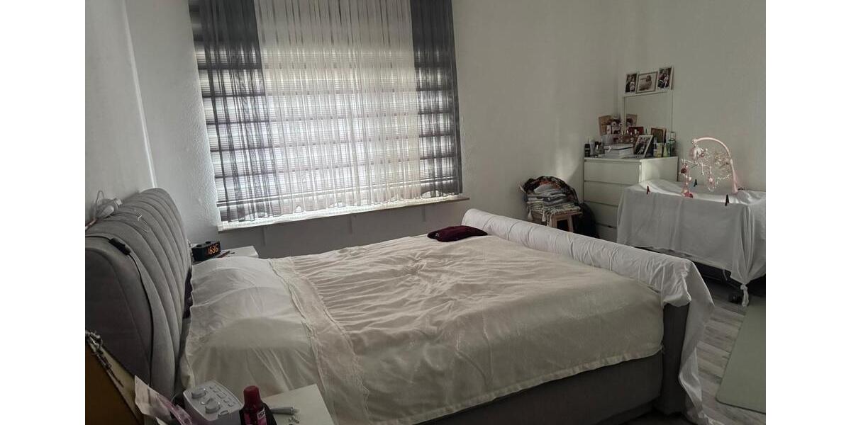Etagenwohnung Duisburg Laar - 3 Zimmer, 81 m&sup2;, 800&euro; | Angebot:25251402