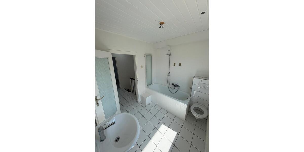 Reihenhaus Neukirchen-Vluyn Vluyn - 4 Zimmer, 57 m&sup2;, 239.000&euro; | Angebot:27156456