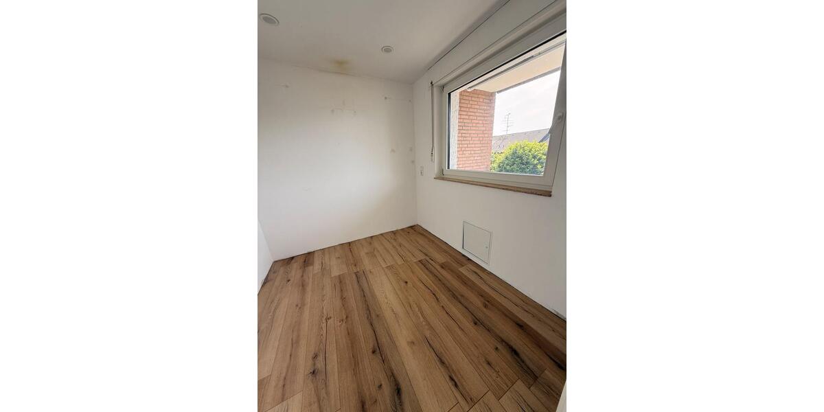 Etagenwohnung Duisburg Rheinhausen - 3.5 Zimmer, 88 m&sup2;, 235.000&euro; | Angebot:26825628