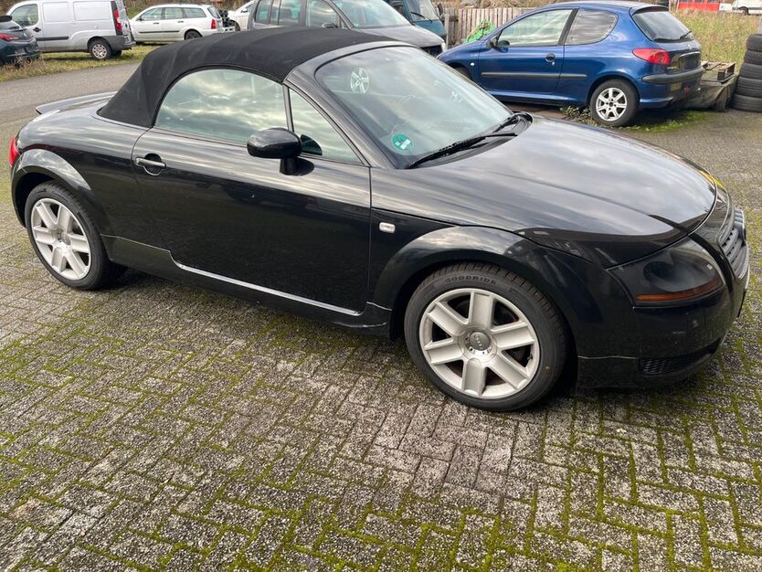 Audi TT 210.000 km 7.900 € Grefrath 47929