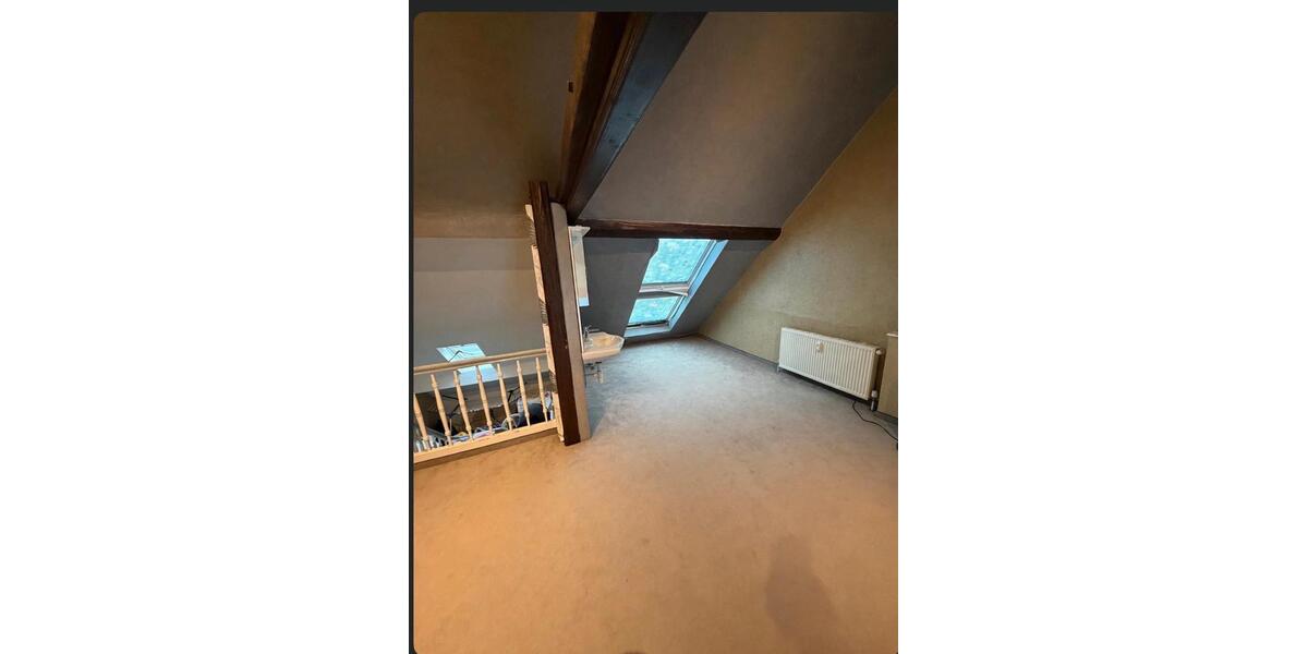 Dachgeschoßwohnung Velbert - 2 Zimmer, 80 m&sup2;, 90.000&euro; | Angebot:27426897