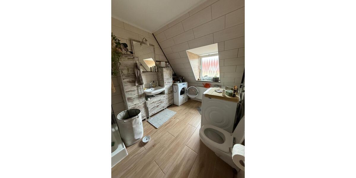 Maisonettenwohnung Duisburg Walsum - 5 Zimmer, 110 m&sup2;, 1.480&euro; | Angebot:25334344