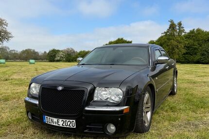Chrysler 300C 179.982 km 8.000 &euro; Voerde 46562