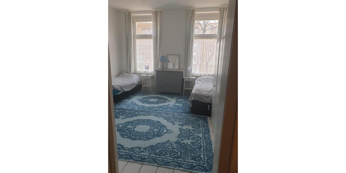 Etagenwohnung Krefeld Benrad - 4 Zimmer, 100 m&sup2;, 1.300&euro; | Angebot:25514427