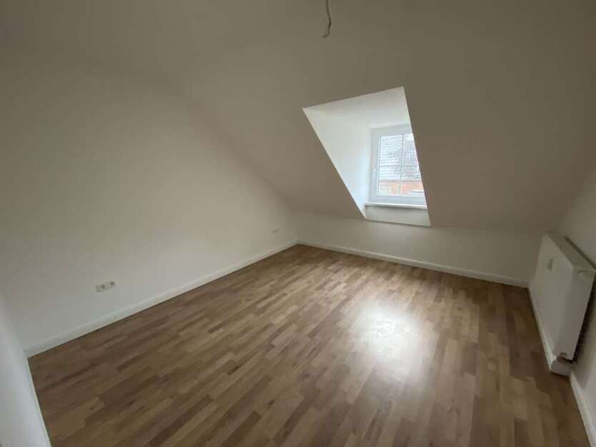 Wohnung zum Mieten in Mönchengladbach Eicken 390 € 40.92 m²