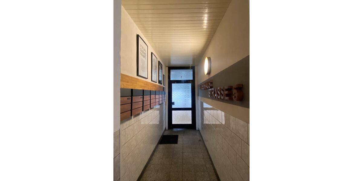 Etagenwohnung Duisburg Duisburg-Mitte - 4 Zimmer, 104 m&sup2;, 660&euro; | Angebot:25454145