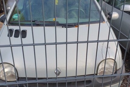 Renault Twingo 168.900 km 1.690 € Bottrop 46236